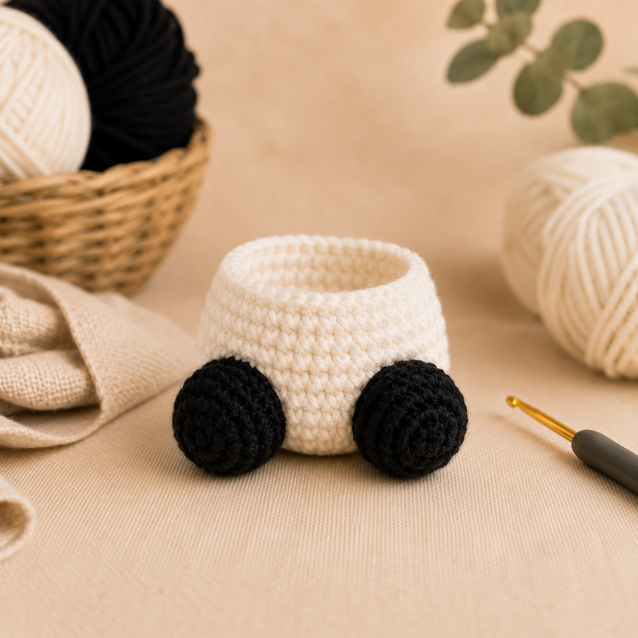 Integrated bobble feet on a no sew crochet panda